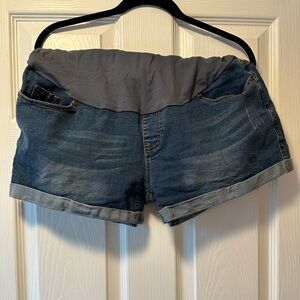 Denim Maternity Shorts - SIZE LARGE